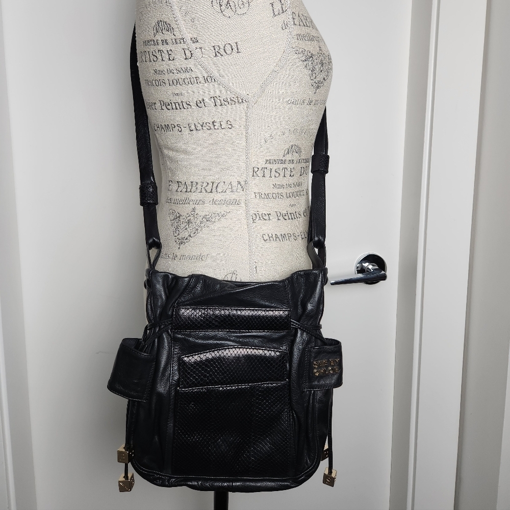 Chloe Snakeskin Leather Bucket Purse - Picture 3 of 15